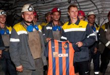 Футболист сборной Украины побывал в павлоградской шахте (ФОТО)