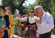 Борщ по-донбасски, вегетарианский и ромский — в Павлограде впервые состоялся фестиваль борща (ФОТО)
