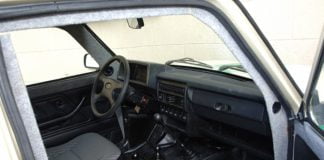 «Ниву» вскрыли, магнитолу забрали…