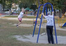 Прокуратура заставила Терновский горсовет провести инвентаризацию детских площадок