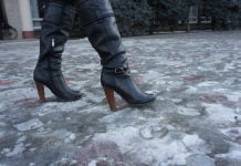 В травмпункте уже не запасаются на зиму гипсом