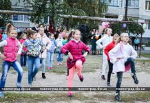 У ребятишек на микрорайоне им. 18 сентября появилась своя сказочная площадка