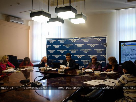 Борьба за кресло главврача крупнейшей больницы Западного Донбасса продолжается (ВИДЕО)