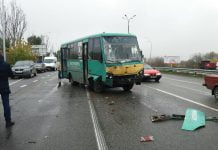 Автобус «Павлоград-Днепр» попал в ДТП