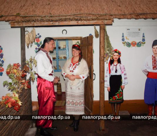 В Павлограде музейщики создали «Українську гостинну садибу» (ФОТОРЕПОРТАЖ)
