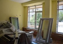 За плохие окна в Терновской школе ответит директор предприятия