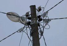 «Энерговампиры»: в частном секторе предприимчивые павлоградцы начали по ночам воровать электричество