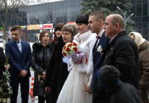 ЗАГС Павлограда проводит необычный флешмоб ко Дню влюбленных (ФОТО и ВИДЕО)