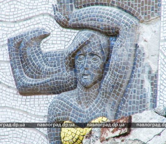 Как только бассейн «Дельфин» передали в коммунальную собственность, в здании рухнула крыша (ВИДЕО)