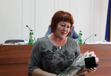 Руководителю павлоградского «Красного Креста» вручили награду в честь 100-летия организации