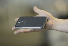 Гость ушел от павлоградца вместе с его телефоном