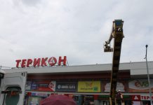 В Першотравенске спасатели тушили условный пожар в ТРЦ