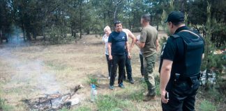 9 мая спасатели Павлограда провели рейд в сосновому лесу