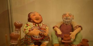 В Павлограде открылась выставка, посвященная 80-летию Дворца творчества (ФОТО)