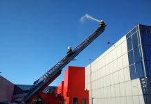 В Павлограде тушили условный пожар в торговом центре