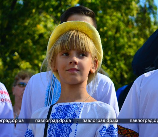 Вышиванки и песни: в Павлограде отмечают День независимости Украины (ФОТО)