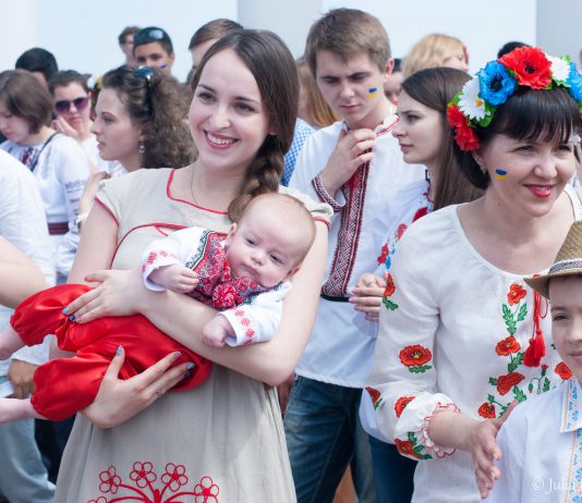 Доставайте вышиванки: в Павлограде анонсировали парад ко Дню независимости