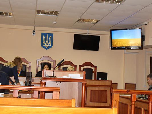 Подозреваемый в избиении сотрудника павлоградского СМИ остаётся под домашним арестом