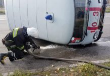 В Павлограде перевернулся автомобиль «скорой» (ФОТО)