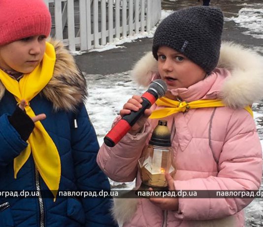 В Павлоград привезли Вифлеемский огонь мира (ФОТО)