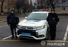 В Терновке из задымленной квартиры успели вывести троих людей