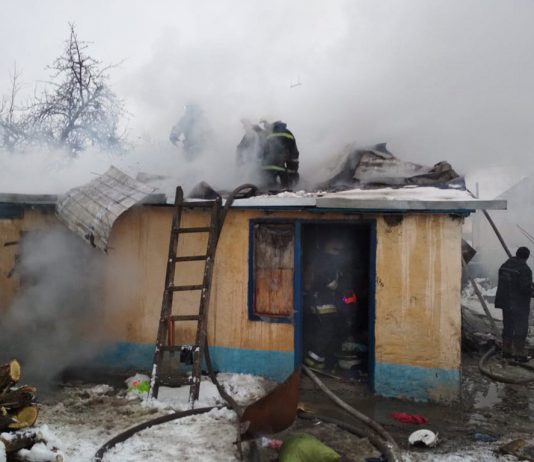 В Павлограде произошел пожар, есть погибшая и пострадавшие (ФОТО и ВИДЕО)