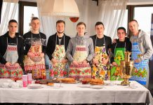 «Как павлоградцы вместе с футболистами весну встречали» (ФОТО и ВИДЕО)