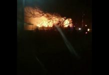 В Павлограде у пенсионерки сгорела крыша (ВИДЕО)