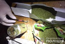 В Терновке наркоман организовал притон в своей квартире