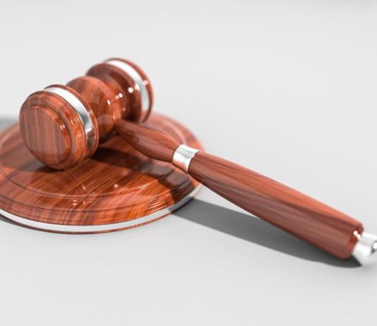 Павлоградский суд вынес приговор грабителю