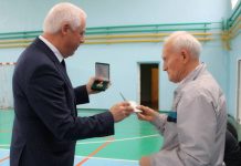 Легендарному тренеру Павлограда вручили награду «За заслуги перед городом»