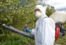 У Павлограді обробляють парки від кліщів: графік