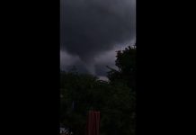 На Павлоградщине видели редкое явление — смерч (ВИДЕО)