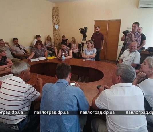 В Общественном совете Павлограда поскандалили из-за комиссии для конкурса главврачей (ВИДЕО)
