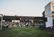 В Павлограде стартовал сезон кино под открытым небом — «Open air cinema» (ФОТО)