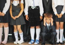 Президент Украины отменил указ об обязательной школьной форме