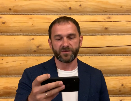 Каптелов с большим отрывом опередил Мартовицкого?