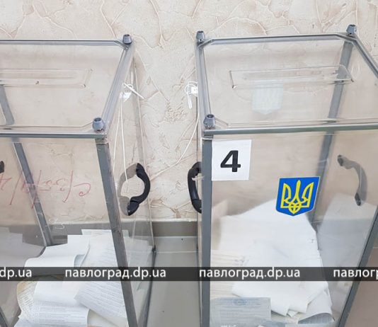 По состоянию на 16:00 проголосовали меньше половины избирателей