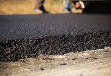 В Павлограде объявили полсотни тендеров на ремонт городских улиц: кому повезет?