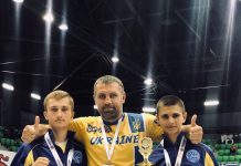 Павлоградцы привезли золото и серебро с Чемпионата Европы по кикбоксингу