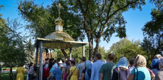 В Павлограде на месте взорванного собора построили часовню