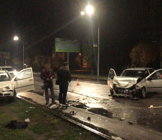 В Павлограде сотрудник уголовного розыска попал в ДТП. Возможно, был пьян (ВИДЕО)