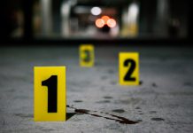 В Павлограде возле подъезда нашли труп