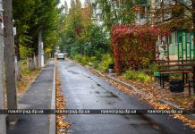 На Комарова отремонтировали проезжую часть и внутридворовые дорожки