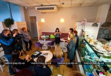 В Павлограде журналистка презентовала сборник рассказов о любви