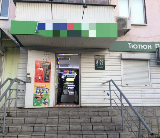 В Павлограде полицейские задокументировали факты продажи пива и сигарет подросткам