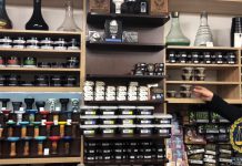 В Павлограде и Харькове незаконно производили табак для кальяна