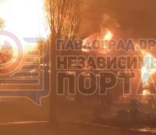 В Павлограде сгорел двухэтажный ресторан (ВИДЕО)