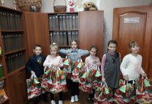 Павлоградские школы собрали подарки для деток Донбасса (ФОТО)