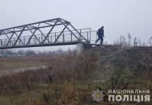 В Терновке судят подозреваемых в жестоком убийстве